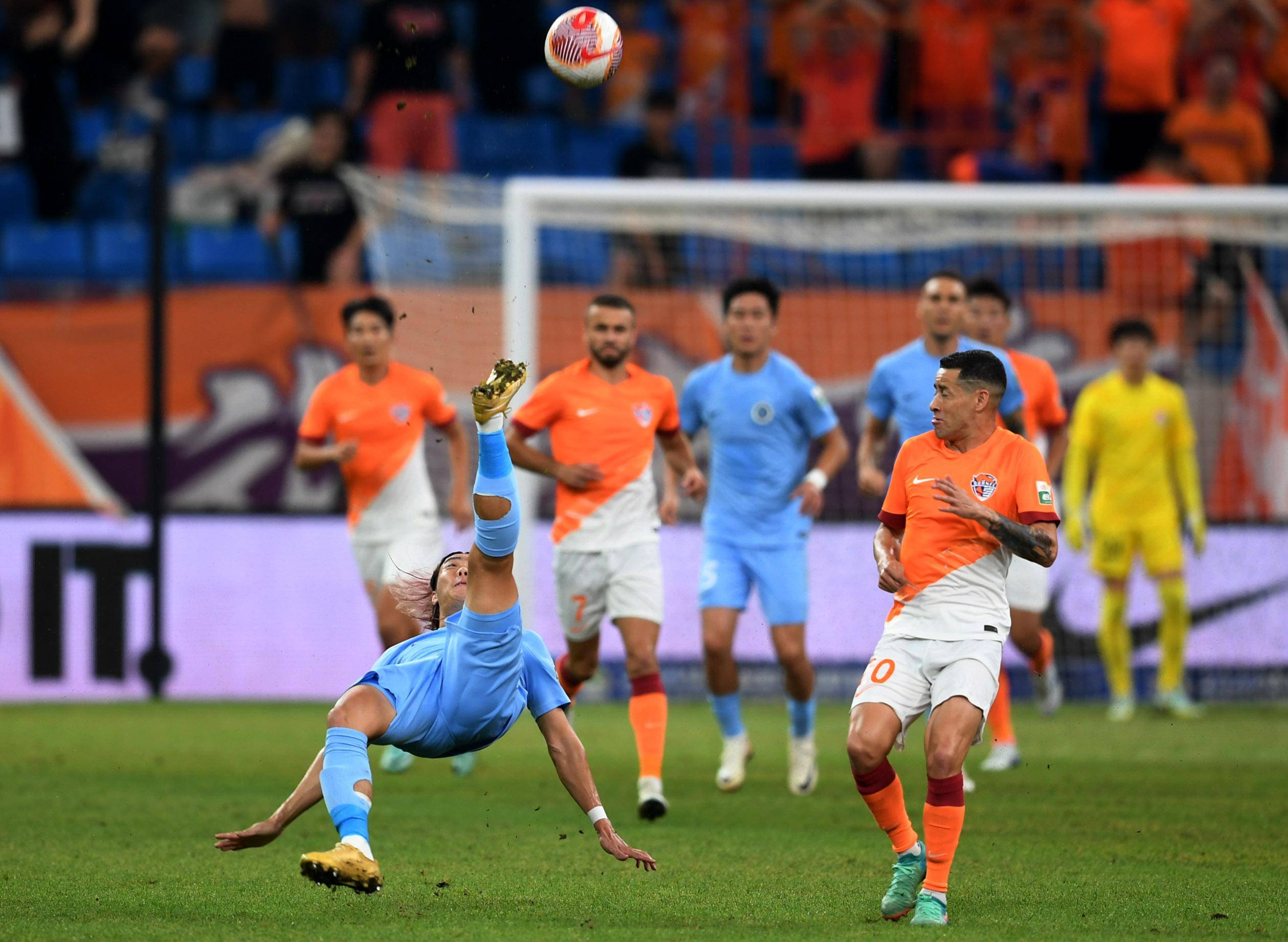 8次助攻和 8次助攻和